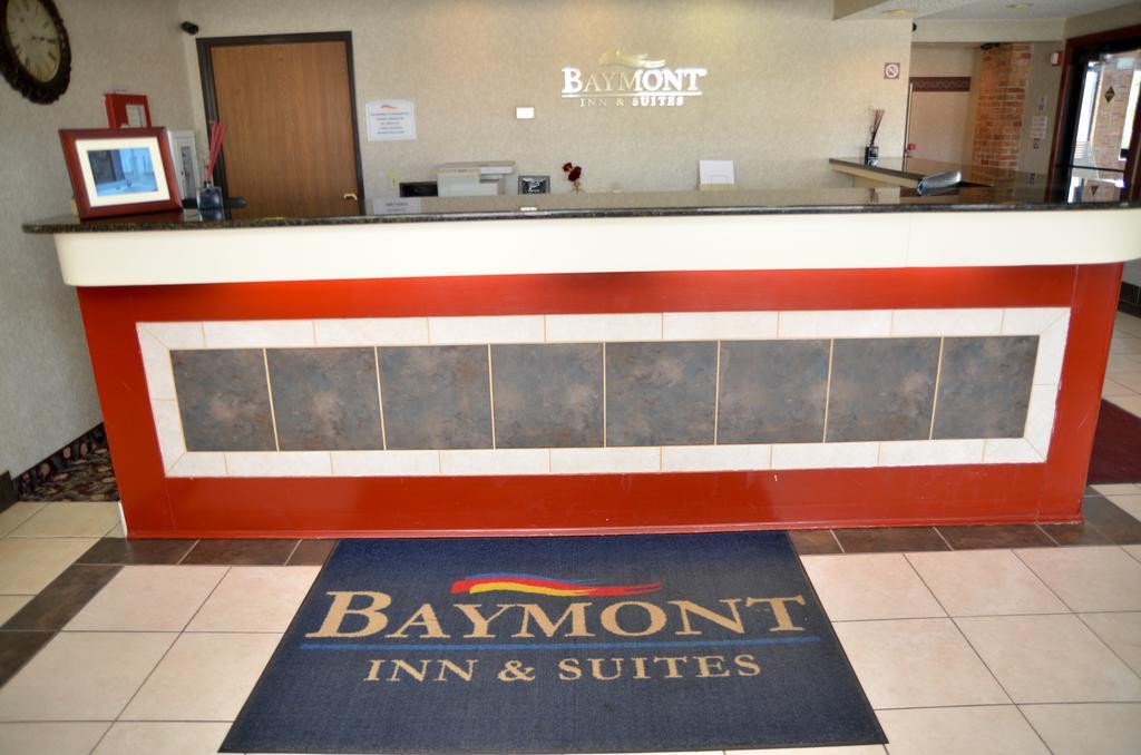 Baymont By Wyndham Port Huron Extérieur photo