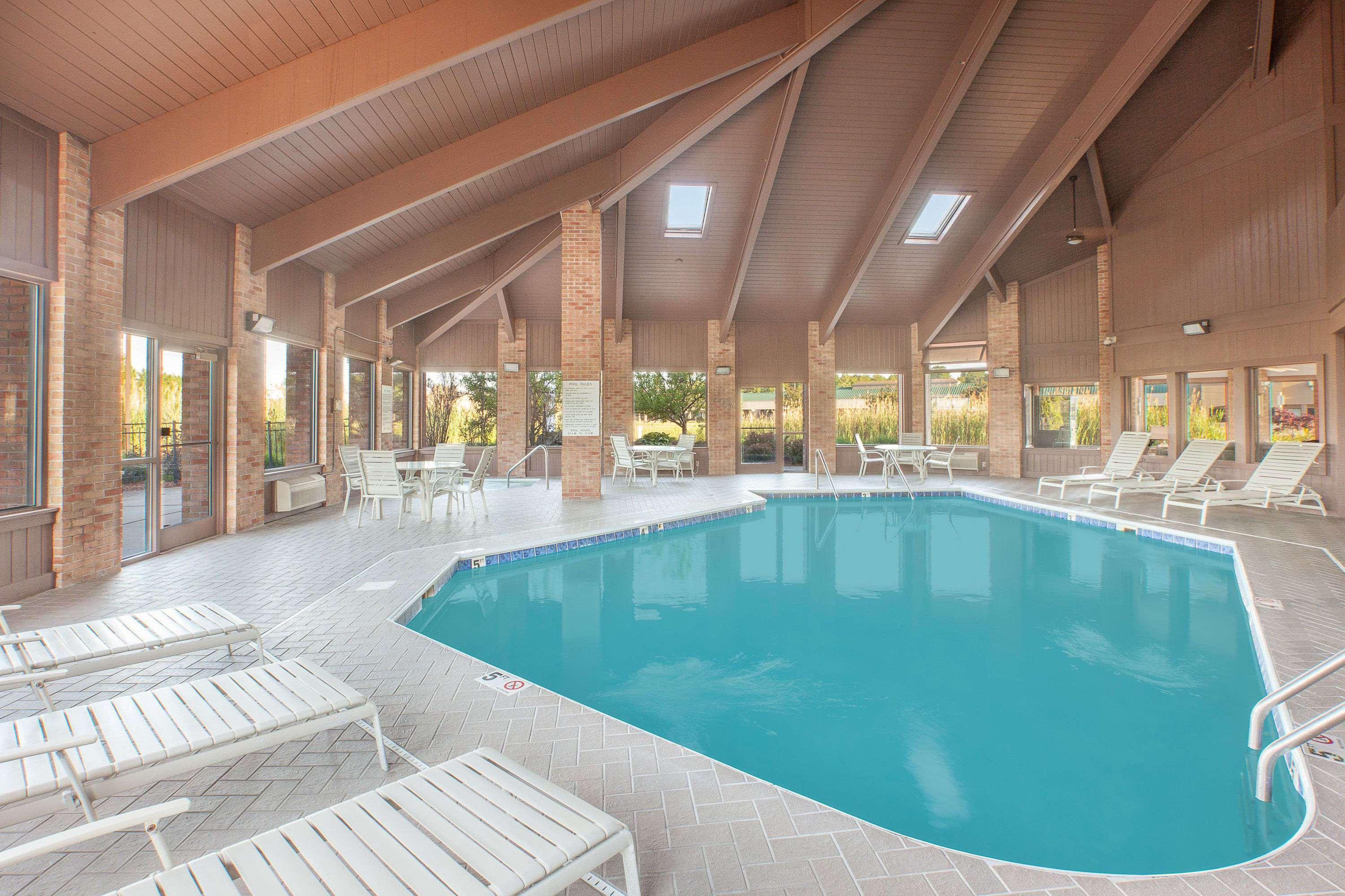 Baymont By Wyndham Port Huron Extérieur photo