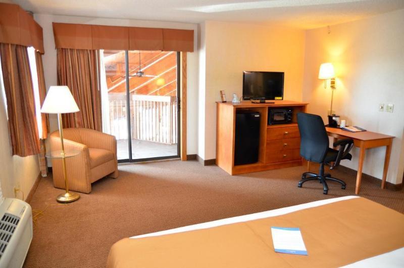 Baymont By Wyndham Port Huron Extérieur photo