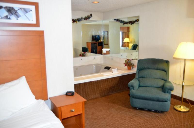 Baymont By Wyndham Port Huron Extérieur photo