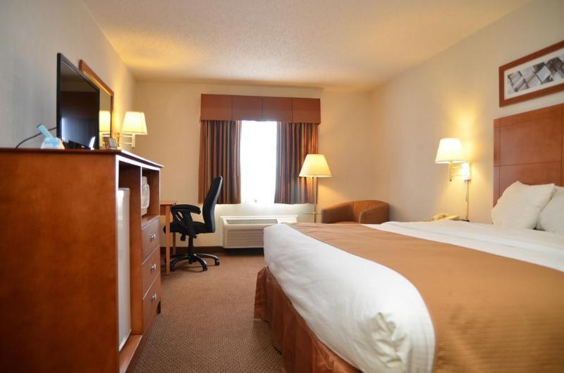 Baymont By Wyndham Port Huron Extérieur photo