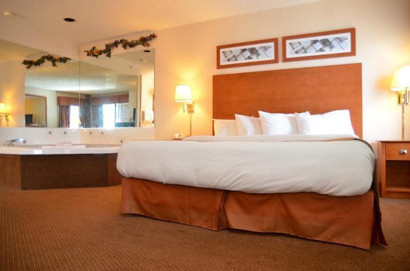 Baymont By Wyndham Port Huron Extérieur photo